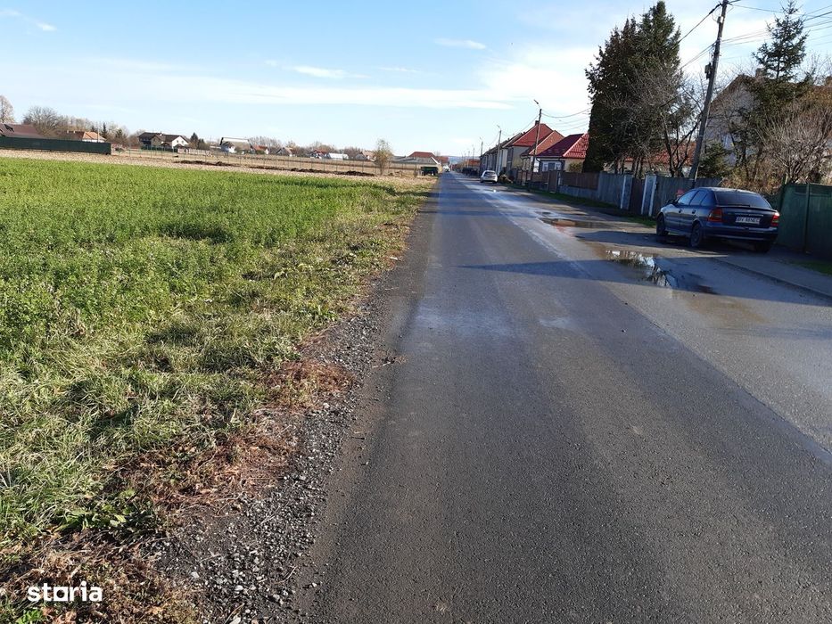 Vand teren intravilan construibil bine pozitionat in Lunca Calnicului