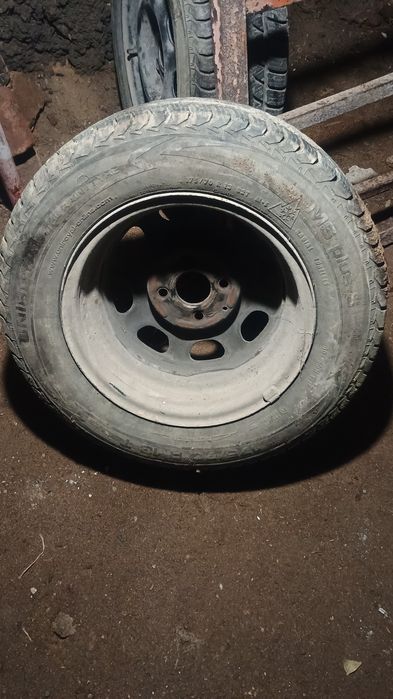 Продам шины(всесезонные)