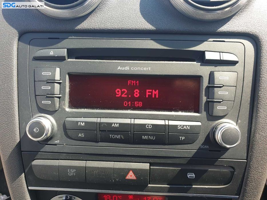 Radio CD Player Concert Audi A3 8P Facelift 2004 - 2013