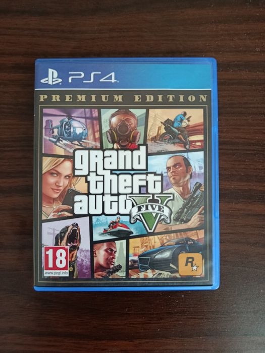 Ps4 slim 1tb + оригиналния джойстик и необходимите кабели