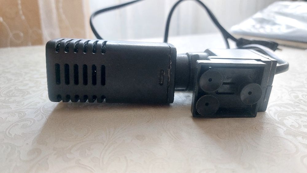 Кислородный фильтр насос для аквариума.