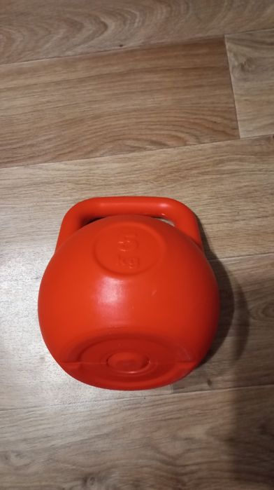 Гиря спортивная.