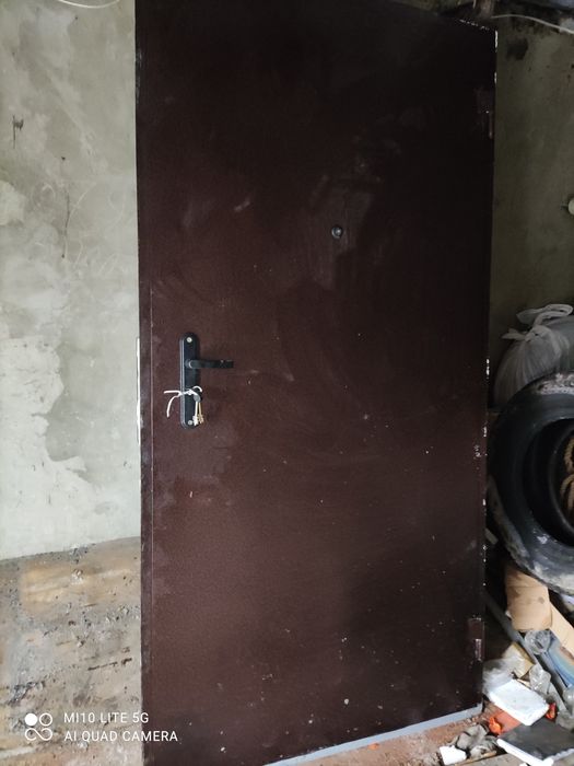 Продам дверь металлическая