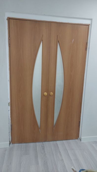 Продам двери межкомнатные