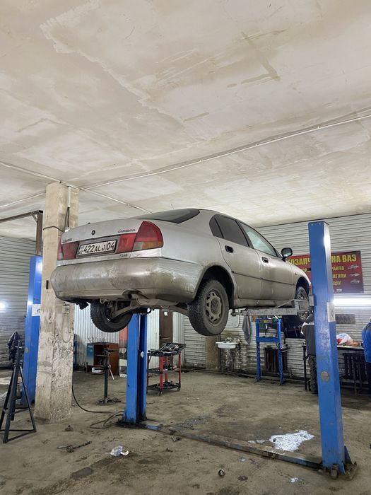 Mitsubishi carizma омен