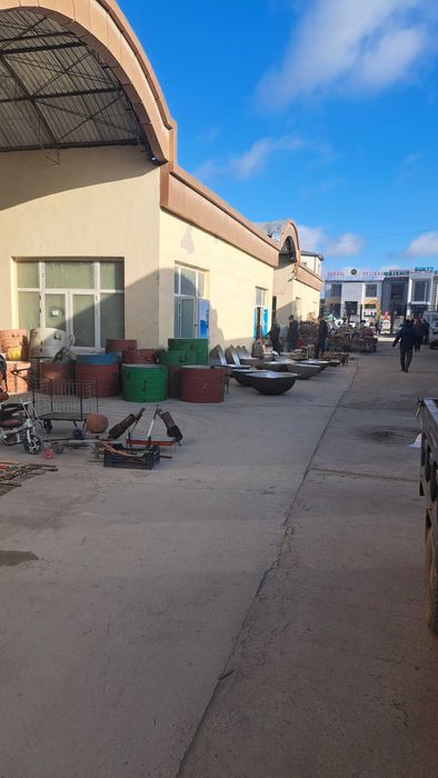 Urganch roysent bozorda dukon sotiladi ulovoy dukon