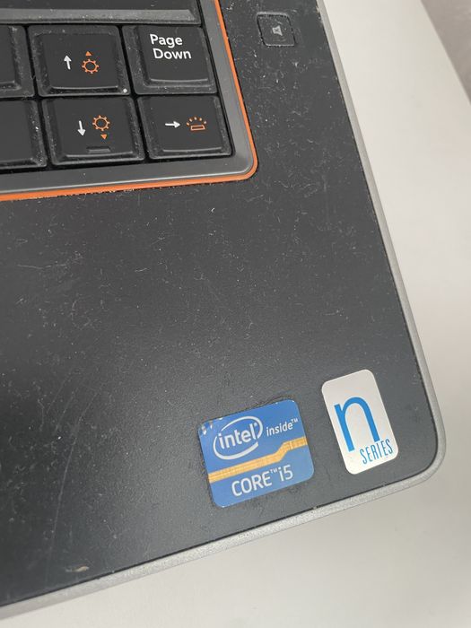 Ноутбук Dell.
