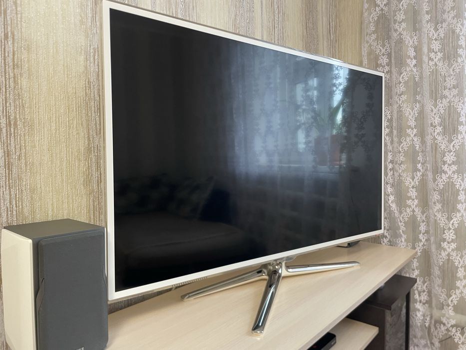 Комплект телевизор Samsung 46" (117 см) 3D + андроид + 3 пары очков