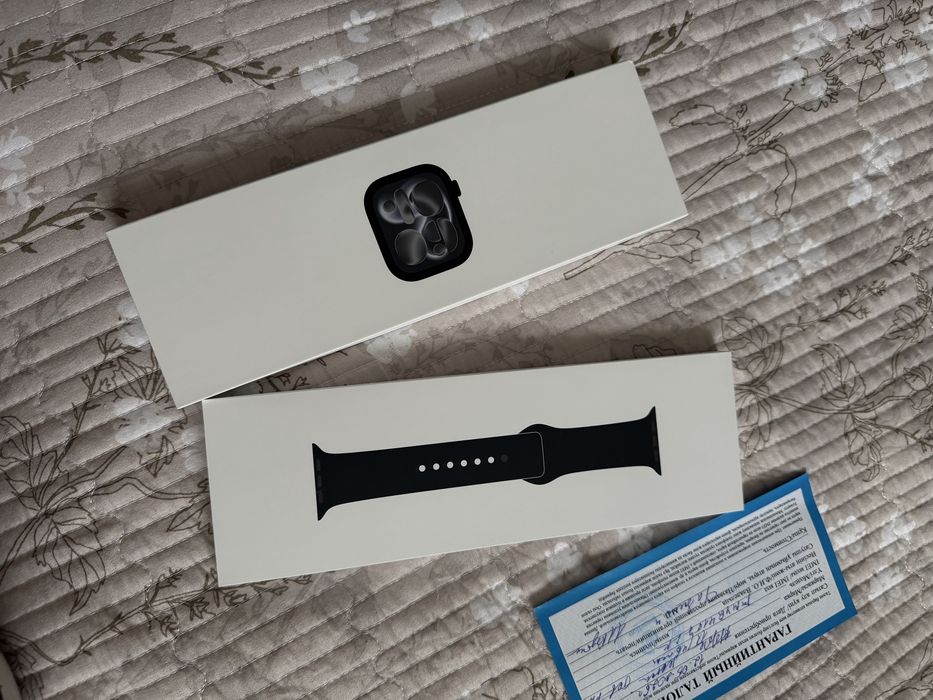 Продам apple watch 11