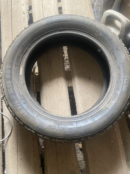 Продам 1 резину от Лада Ларгус.