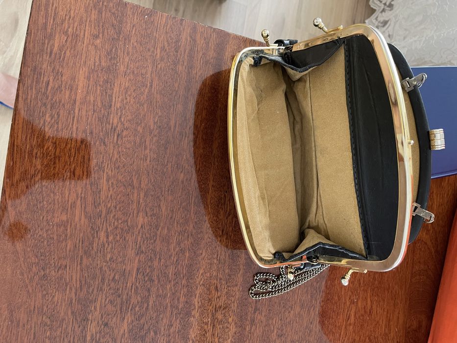 Сумка клачь кожаный