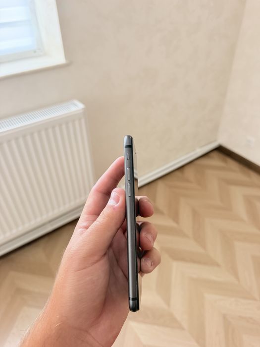 Iphone 8 ideal cu display stricat