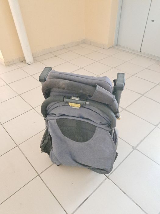 Коляска в среднем состояни