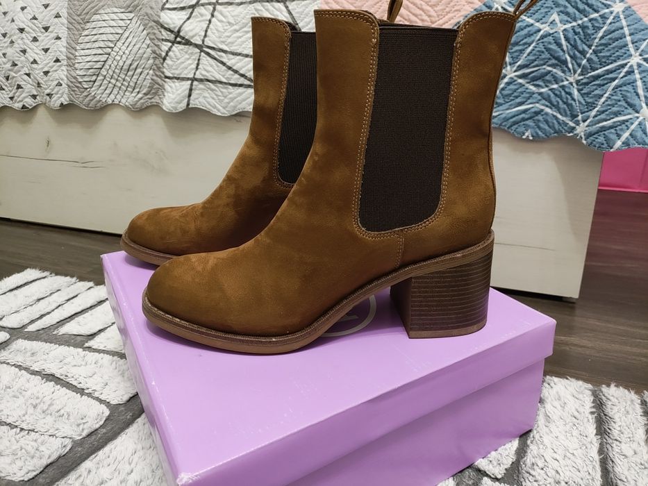 Дамски боти в цвят каки