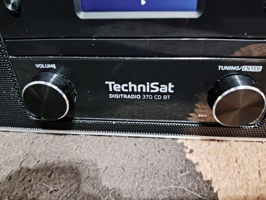 Radio CD și Bluetooth Technisat (rezervat)