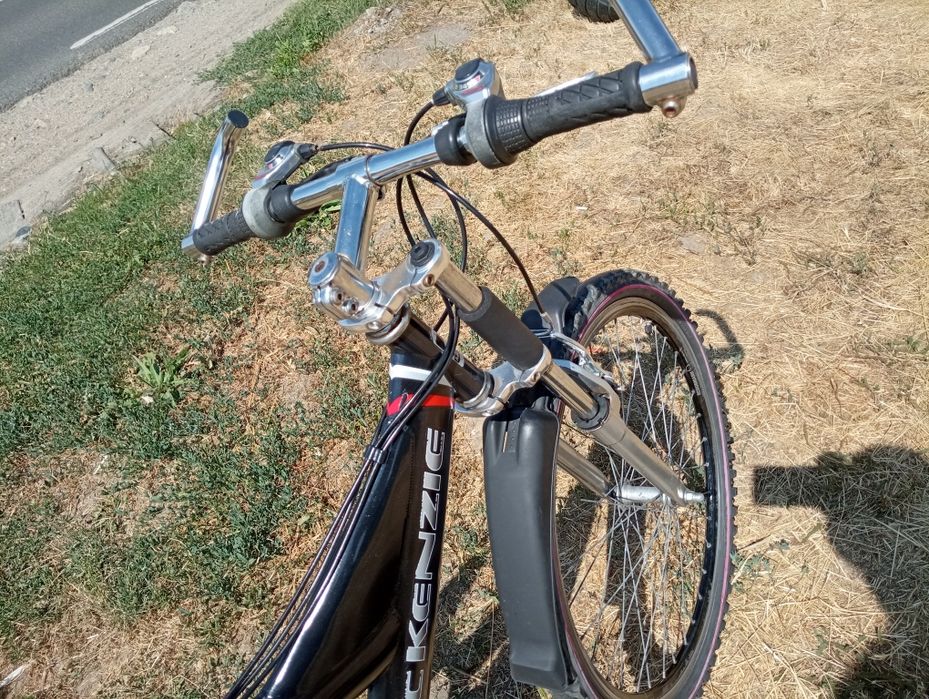 Bicicletă cu suspensie din Germania.