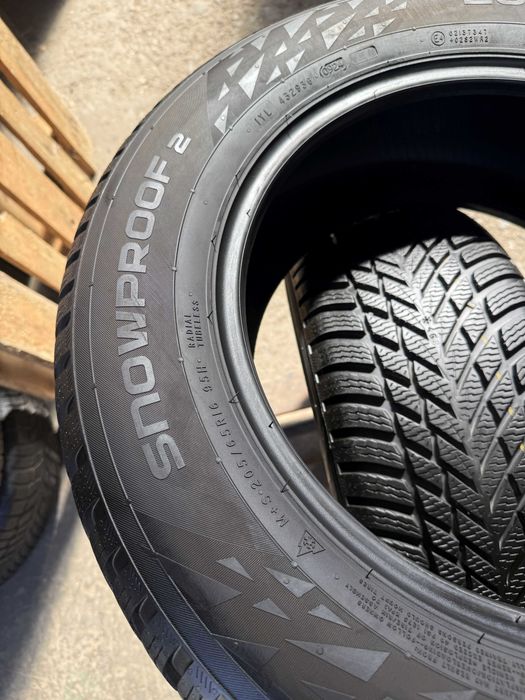 2x Anvelope iarna 205/65 r16 M+S - Nokian Snowproof 2