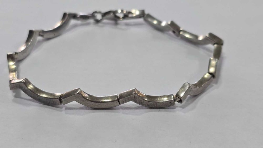 Сребърна гривна 925