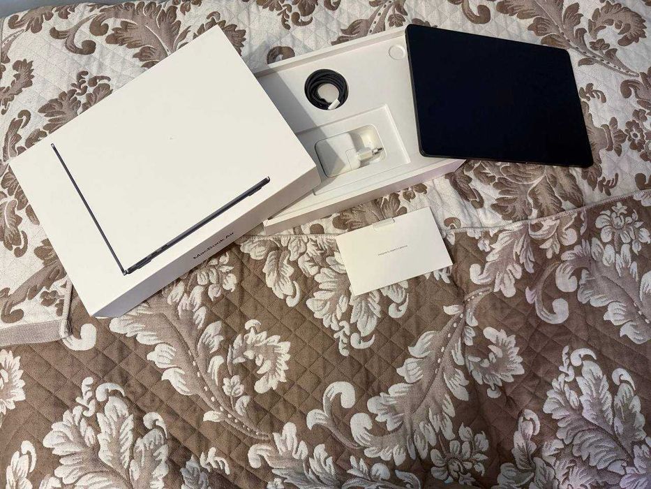 MacBook Air M2 8/256