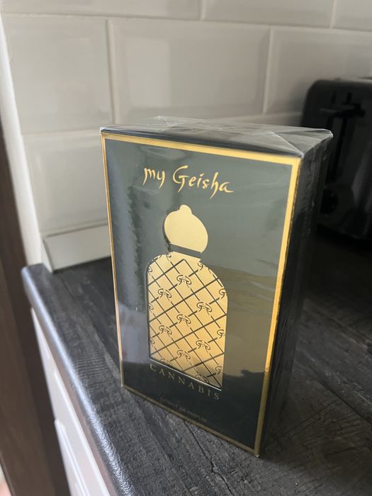 my Geisha Cannabis 100 ml