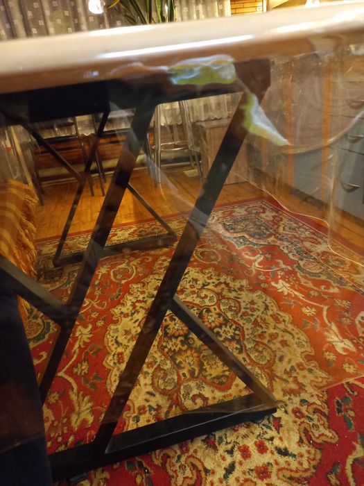 Продадим Кухонный стол