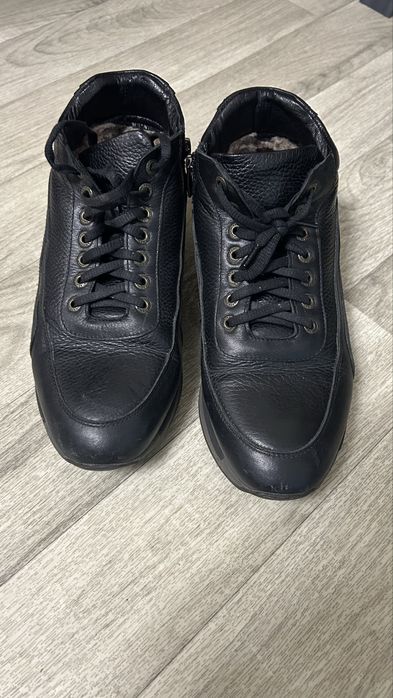 Кожаный ботинка заря