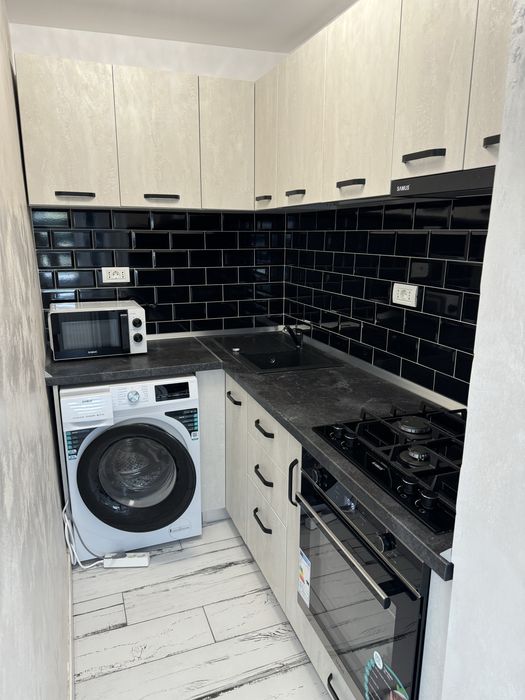 CENTRAL Regim hotelier