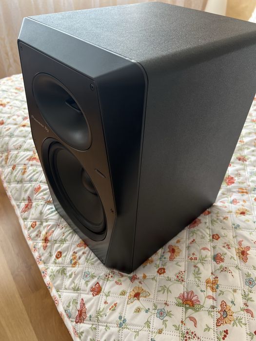 Студиен монитор pioner dj vm80