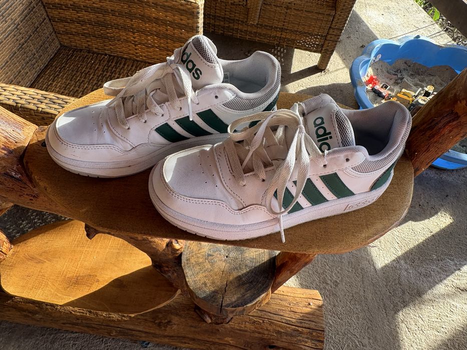 Adidasi baieti Adidas marimea 35