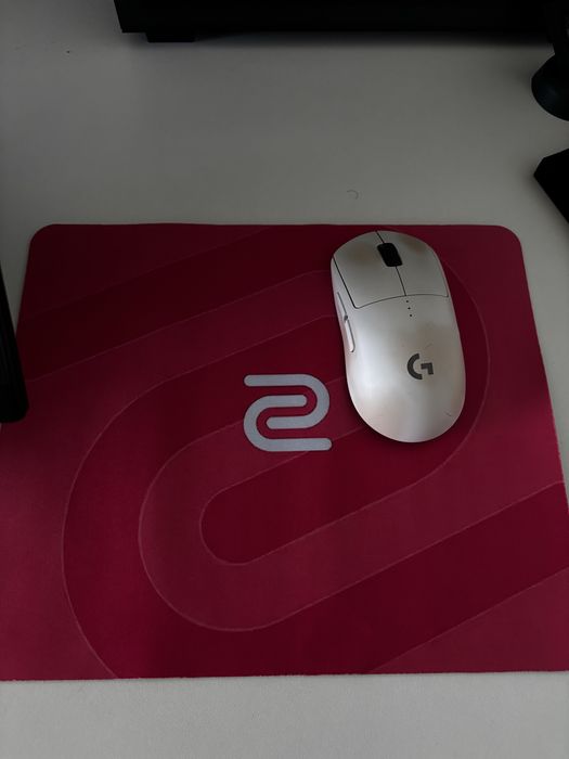 Пад за мишка zowie