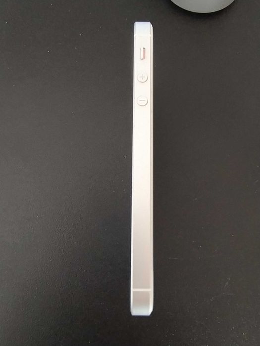 iPhone SE 32GB като нов