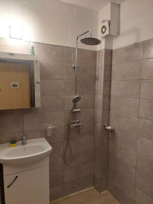 Дава се под наем Тристаен апартамент в Пловдив, Младежки Хълм - 70 кв.м за 648.21 € - Снимка #12