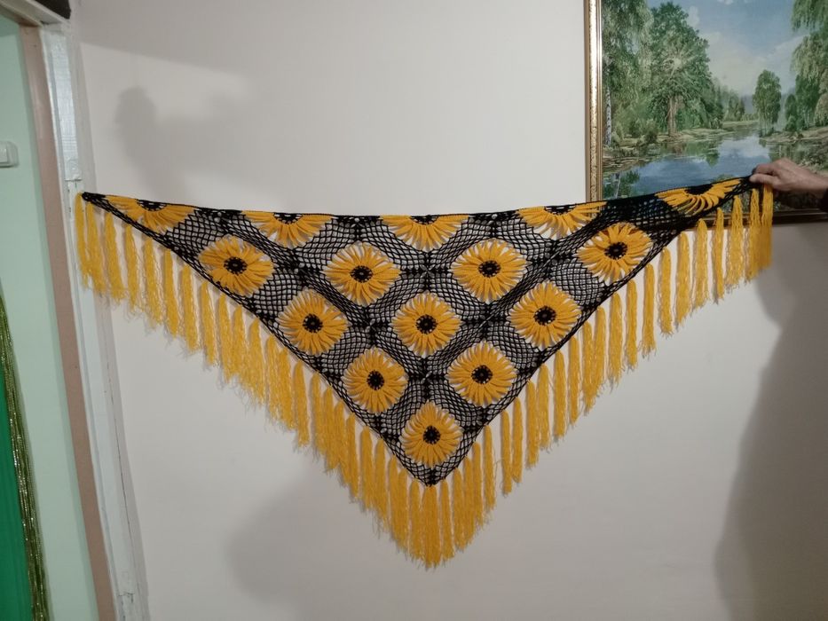 Продажа шалей ручной работы