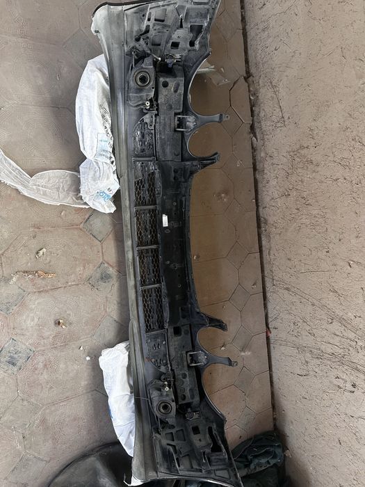 W211 бампер дорест