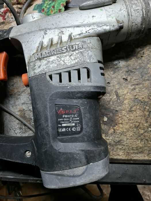 Отбойный молоток. Болгарка. Перфораторы