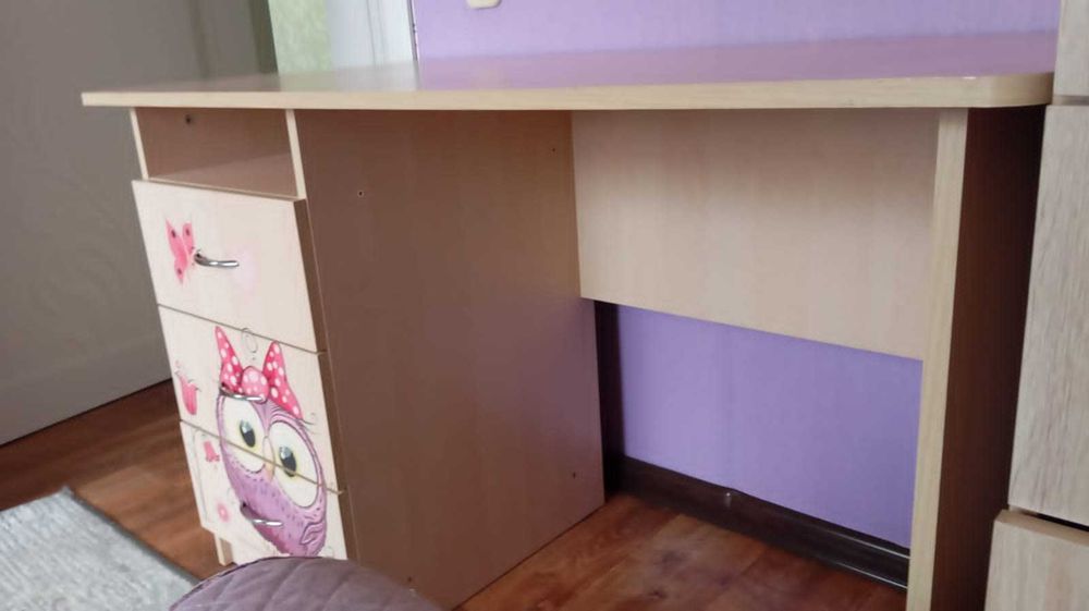 Стол письменный детский ПРОДАМ