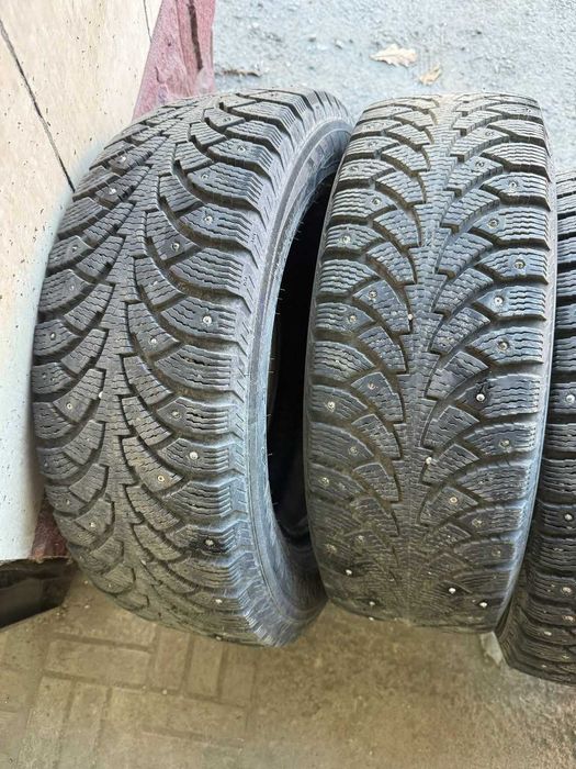 Зимние шины 195/65 R15 Nokian