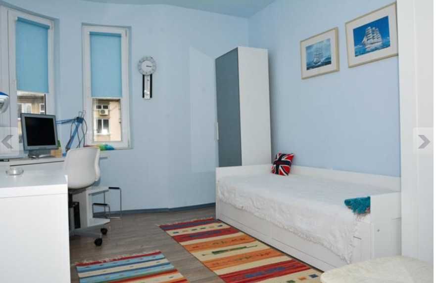 Дава се под наем Четиристаен апартамент в Варна, Червен площад - 147 кв.м за 1150 € - Снимка #3