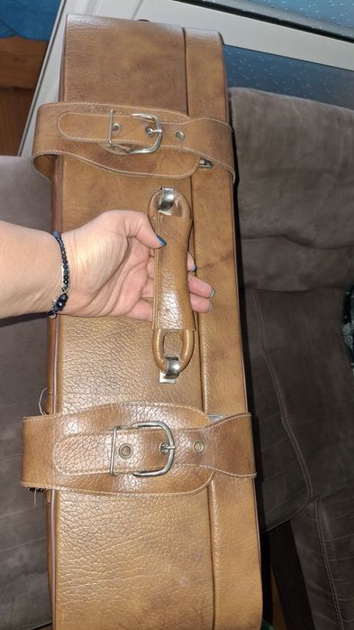 Голям,кожен ретро куфар