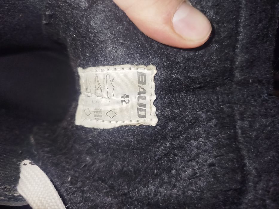 Продам коньки срочно!