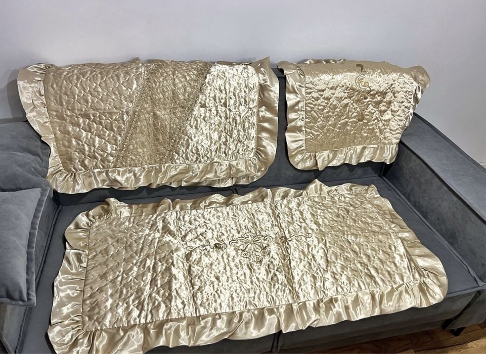 Комплект одеяло покрывало наволочки постельное белье