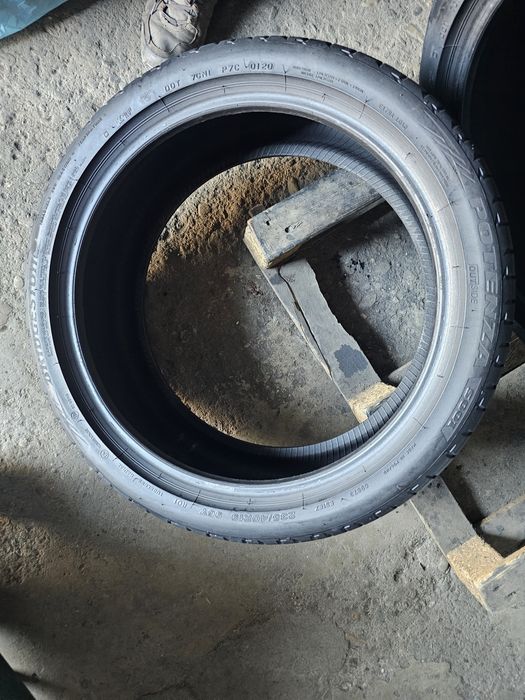 4 anvelope vara 235 40 19 Bridgestone 2020