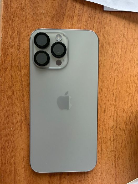 iPhone 16 pro max продам
