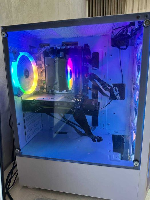 Игровой компьютер/Готовый полный комплект-RX 5500 XT DDR6 8GB/SSD 1 tb