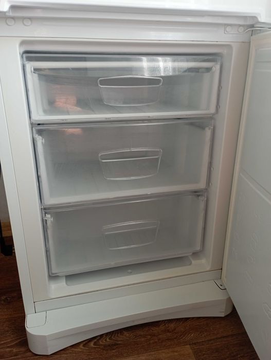 Холодильник INDESIT б/у
