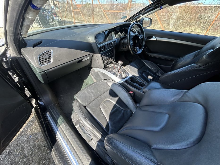Dezmembrez Audi A5 diesel 2010