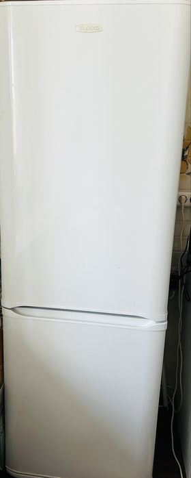 Холодильник Бирюса