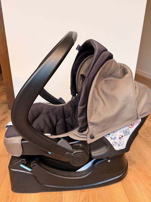 Chicco бебешко столче за кола