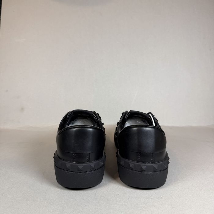 Valentino Garvani Sneaker "Black"! НОВИ!