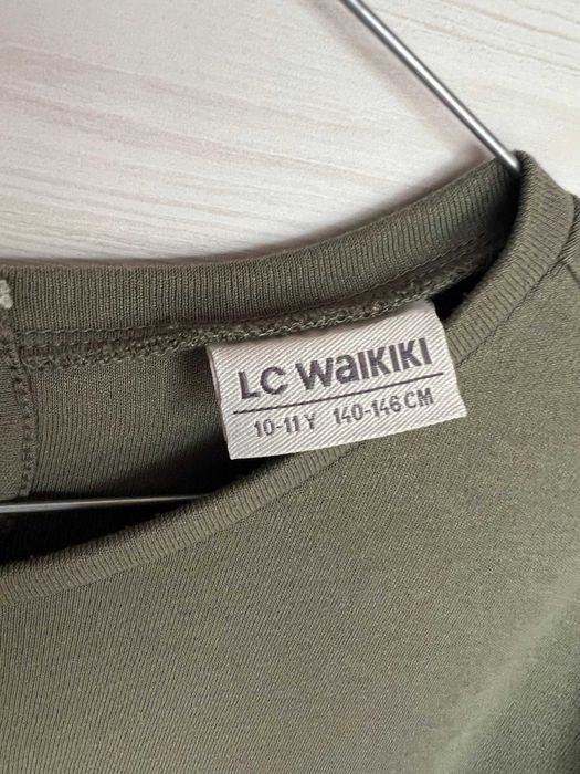 Момичешки рокли различни